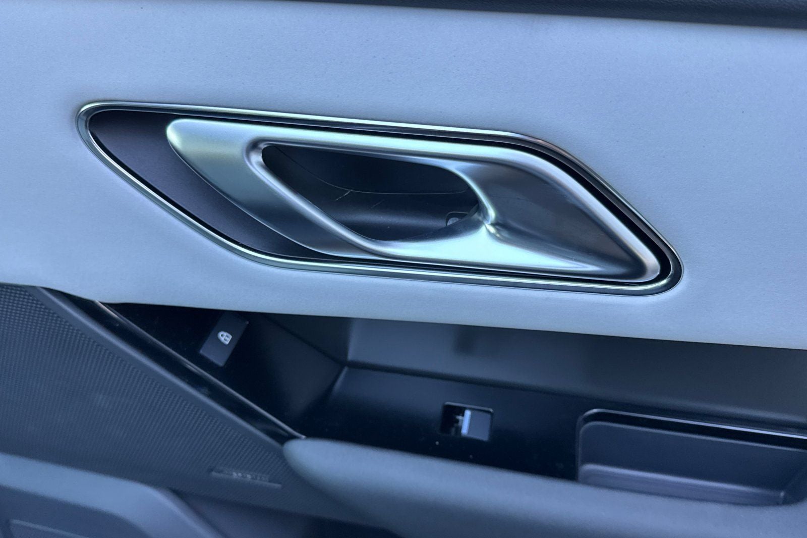 2026 Land Rover Range Rover Velar S