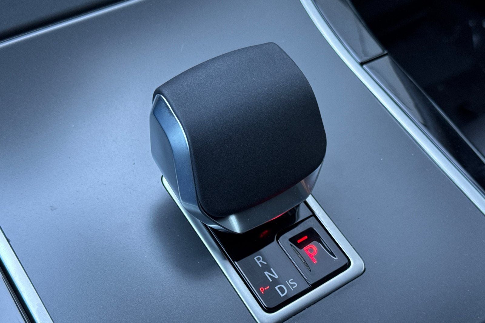 2026 Land Rover Range Rover Velar S