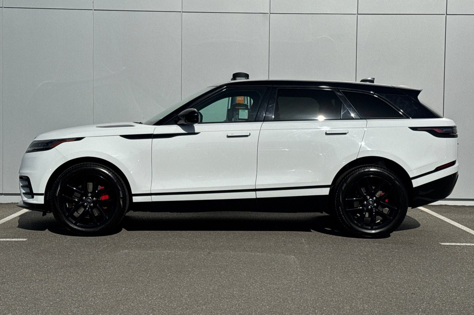 2025 Land Rover Range Rover Velar Dynamic SE