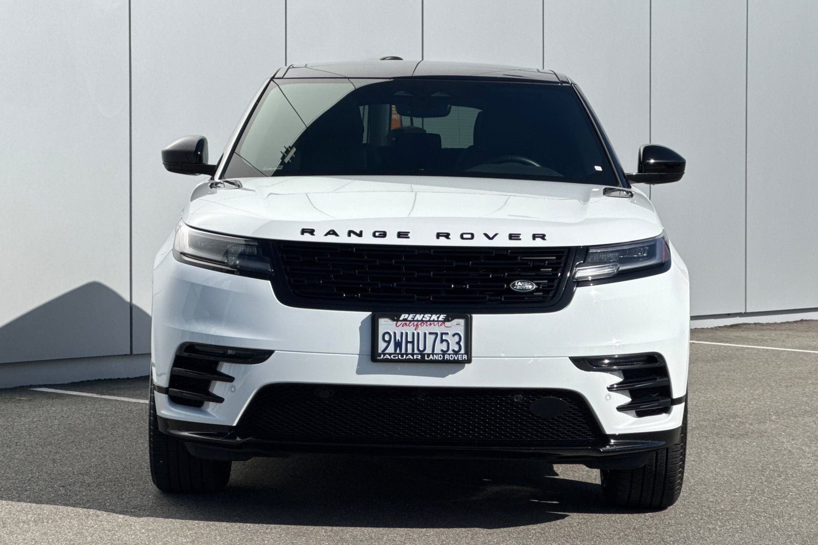 2025 Land Rover Range Rover Velar Dynamic SE