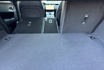 2026 Land Rover Range Rover Velar Dynamic SE