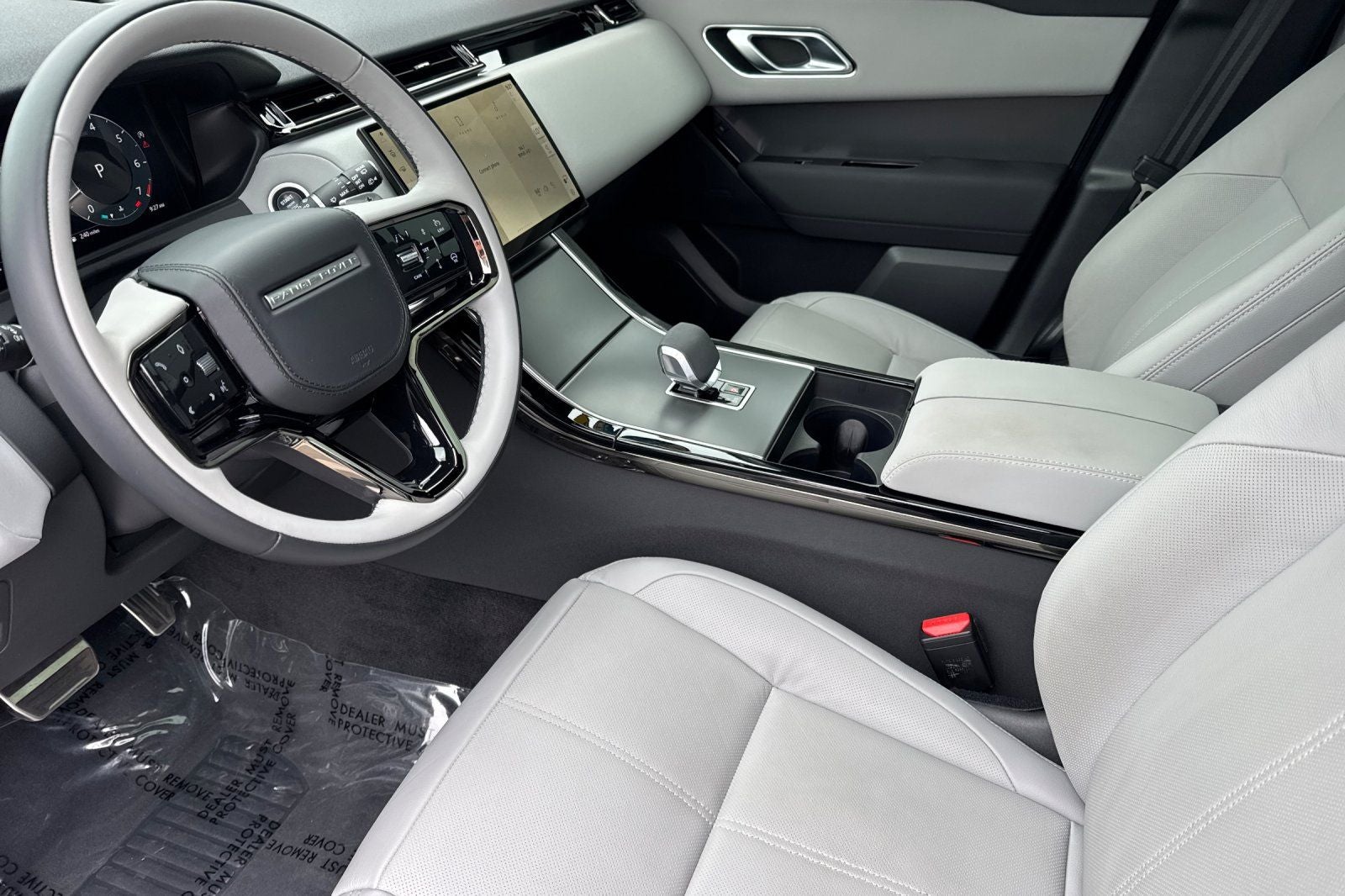 2024 Land Rover Range Rover Velar Dynamic SE
