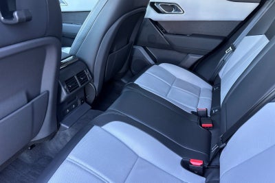 2026 Land Rover Range Rover Velar Dynamic SE