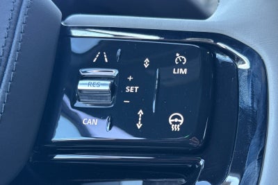 2026 Land Rover Range Rover Velar Dynamic SE