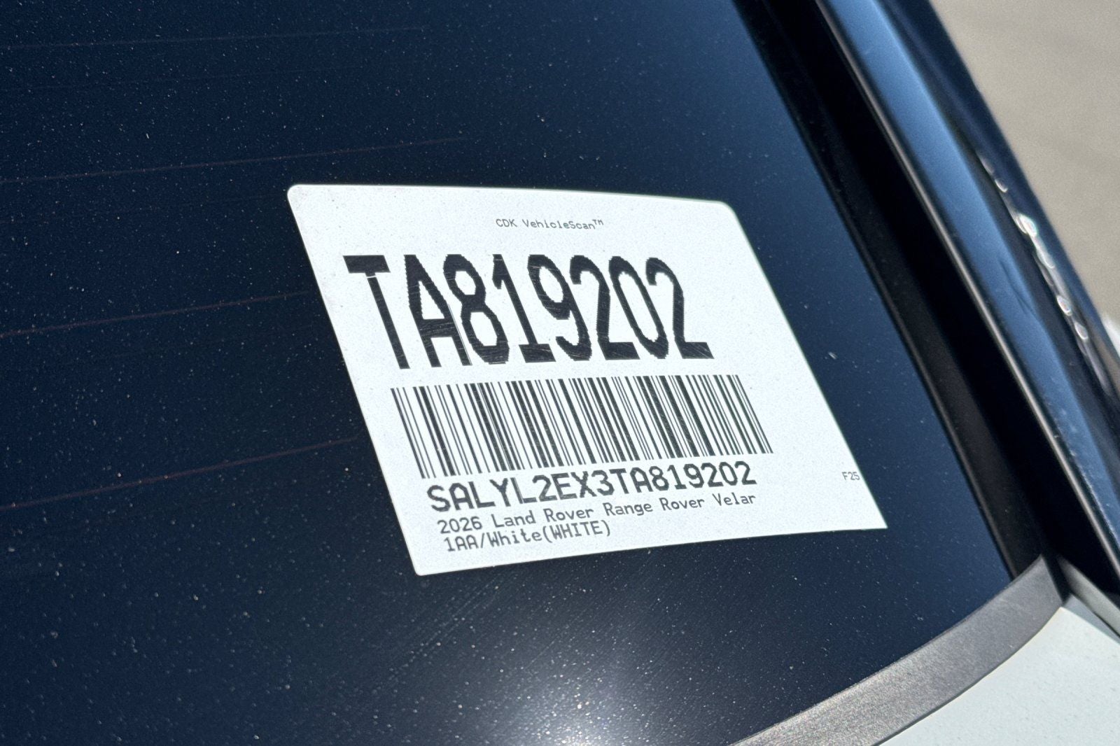 2026 Land Rover Range Rover Velar Dynamic SE