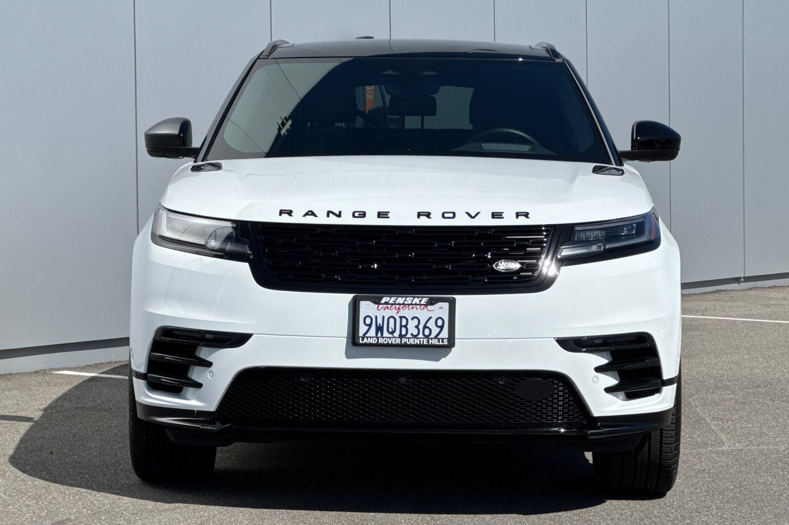 2026 Land Rover Range Rover Velar Dynamic SE