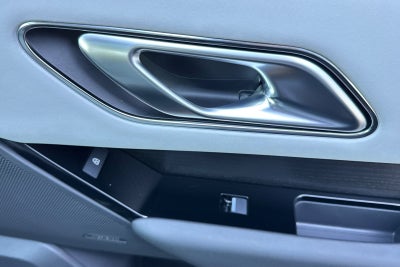 2026 Land Rover Range Rover Velar Dynamic SE