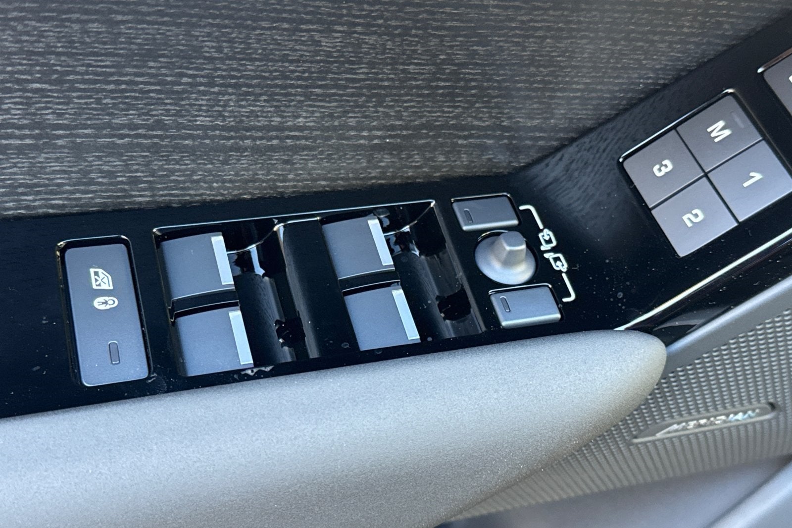 2026 Land Rover Range Rover Velar Dynamic SE