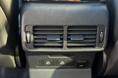 2026 Land Rover Range Rover Velar Dynamic SE