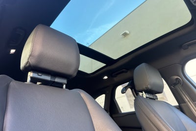 2026 Land Rover Range Rover Velar Dynamic SE