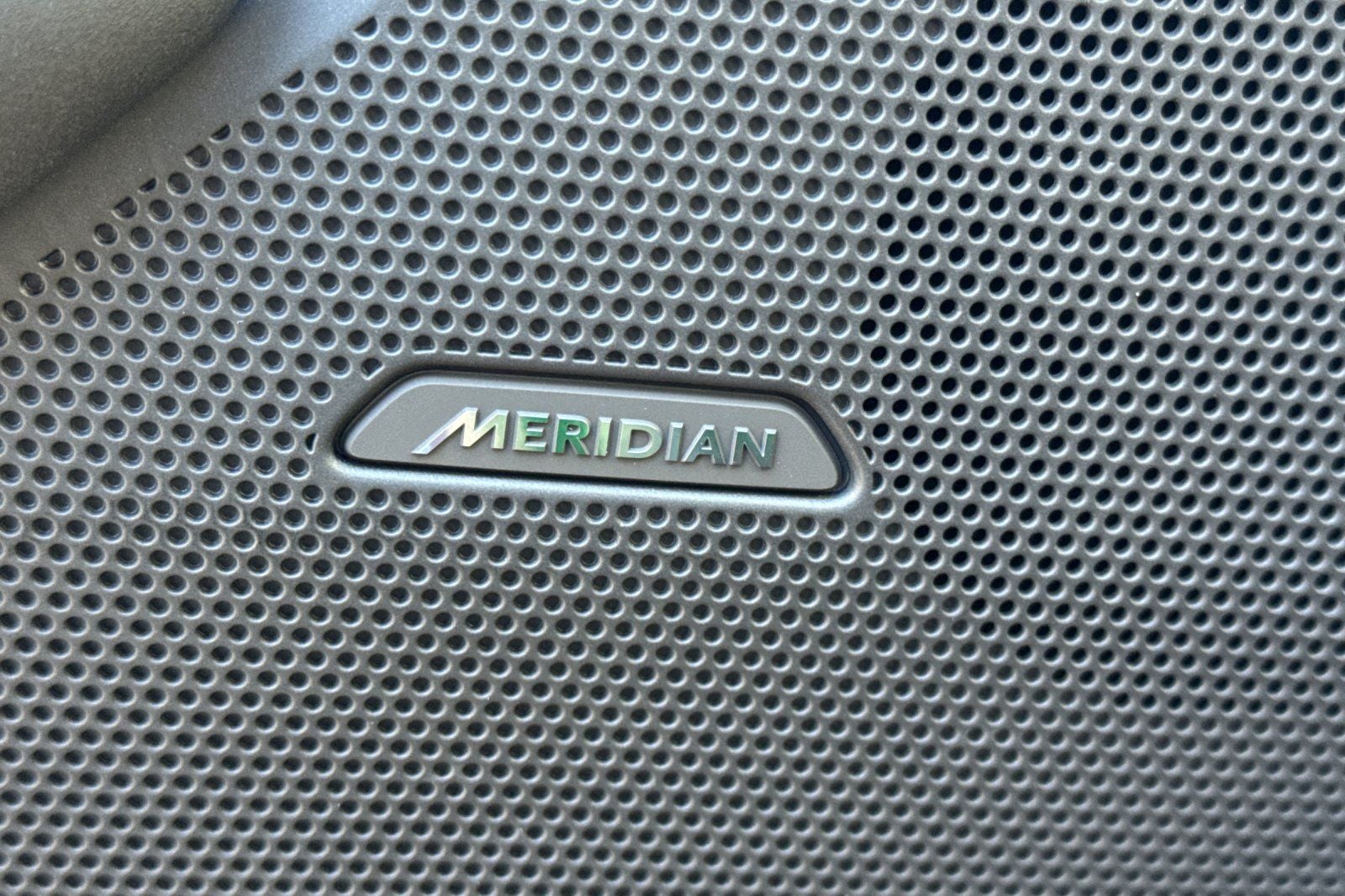 2026 Land Rover Range Rover Velar Dynamic SE