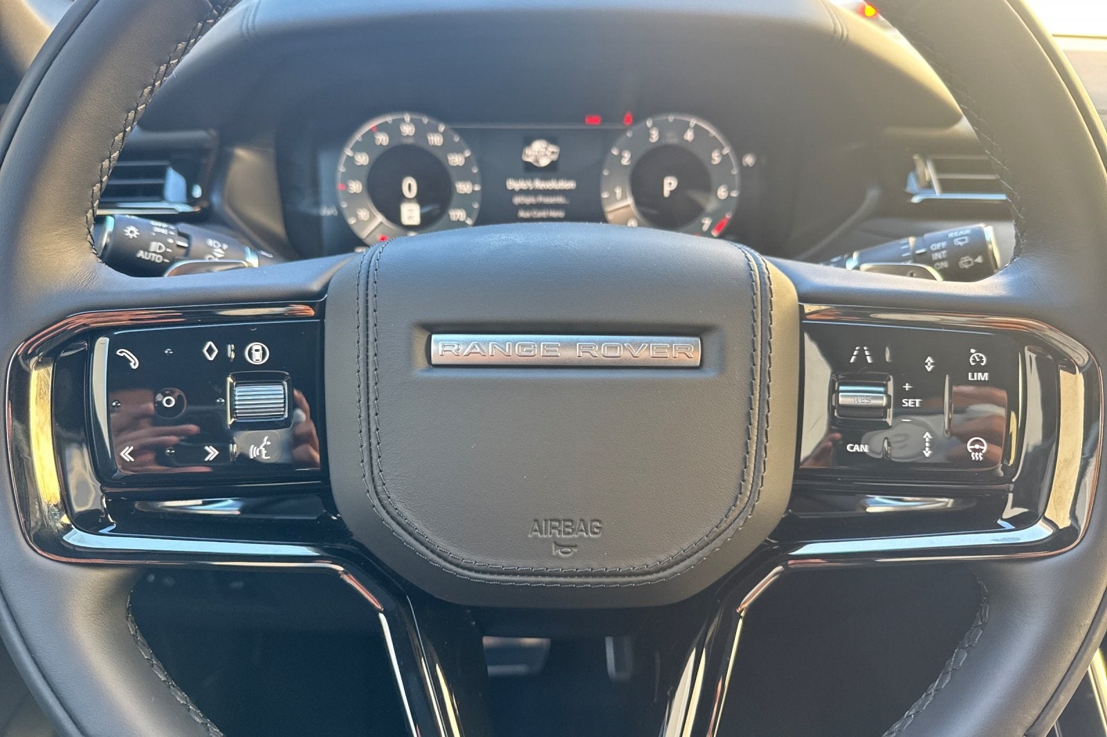 2026 Land Rover Range Rover Velar Dynamic SE