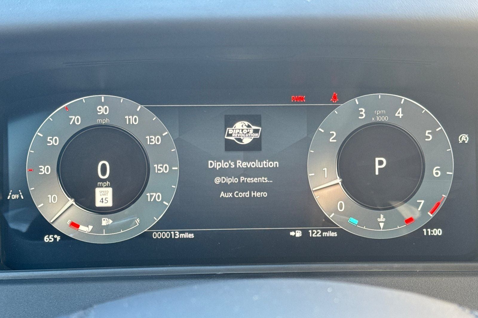 2026 Land Rover Range Rover Velar Dynamic SE