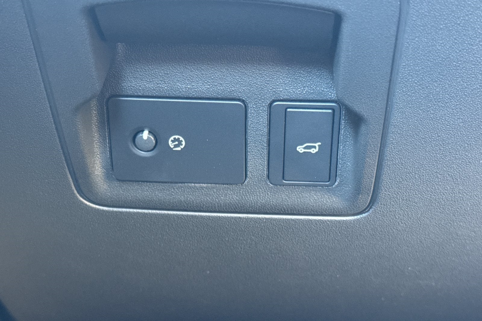 2026 Land Rover Range Rover Velar Dynamic SE