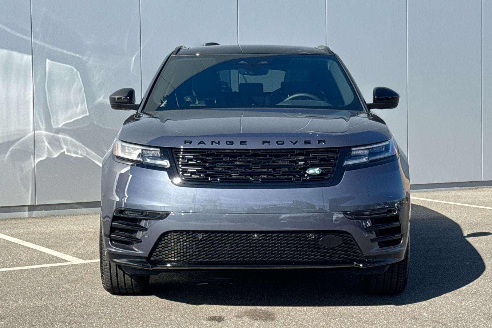 2026 Land Rover Range Rover Velar Dynamic SE