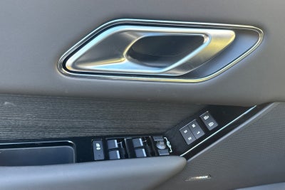 2026 Land Rover Range Rover Velar Dynamic SE