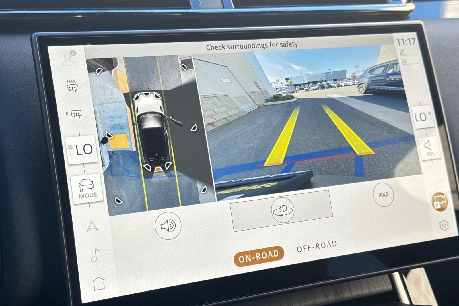 2026 Land Rover Range Rover Velar Dynamic SE