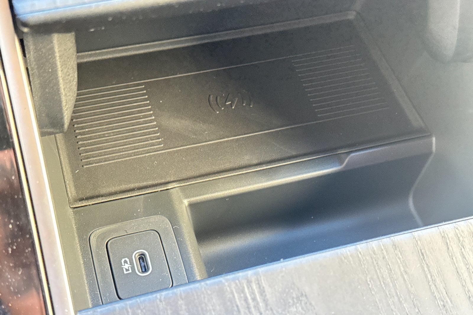 2026 Land Rover Range Rover Velar Dynamic SE