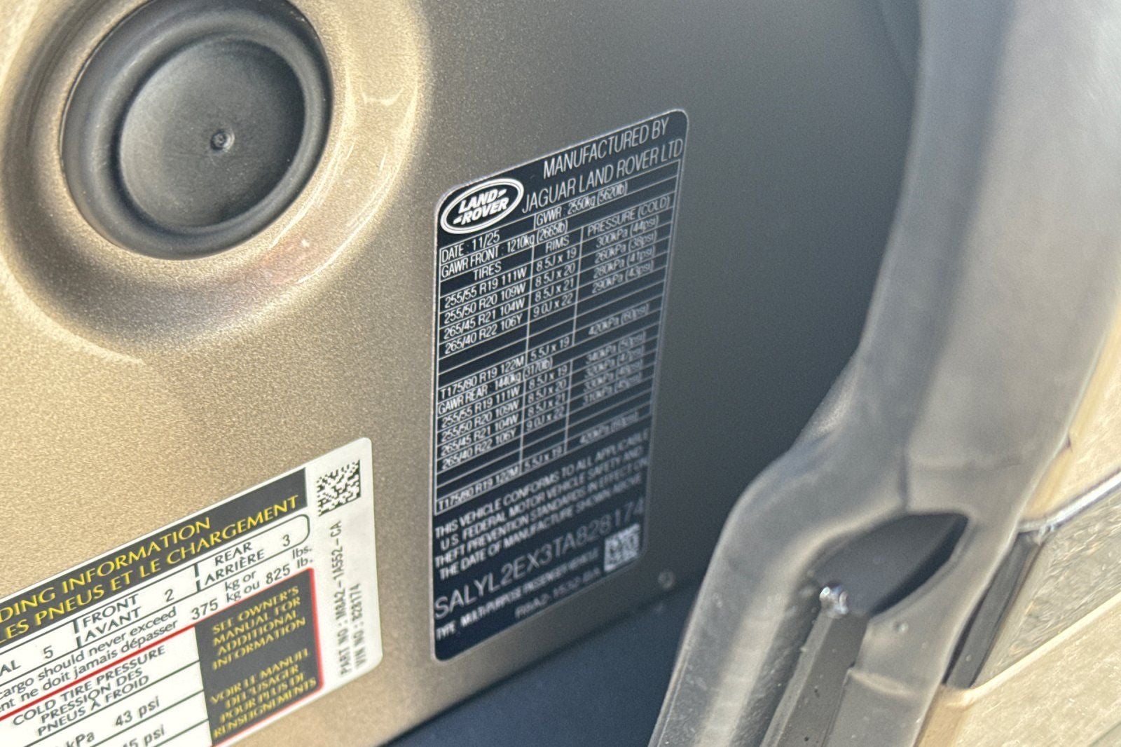 2026 Land Rover Range Rover Velar Dynamic SE