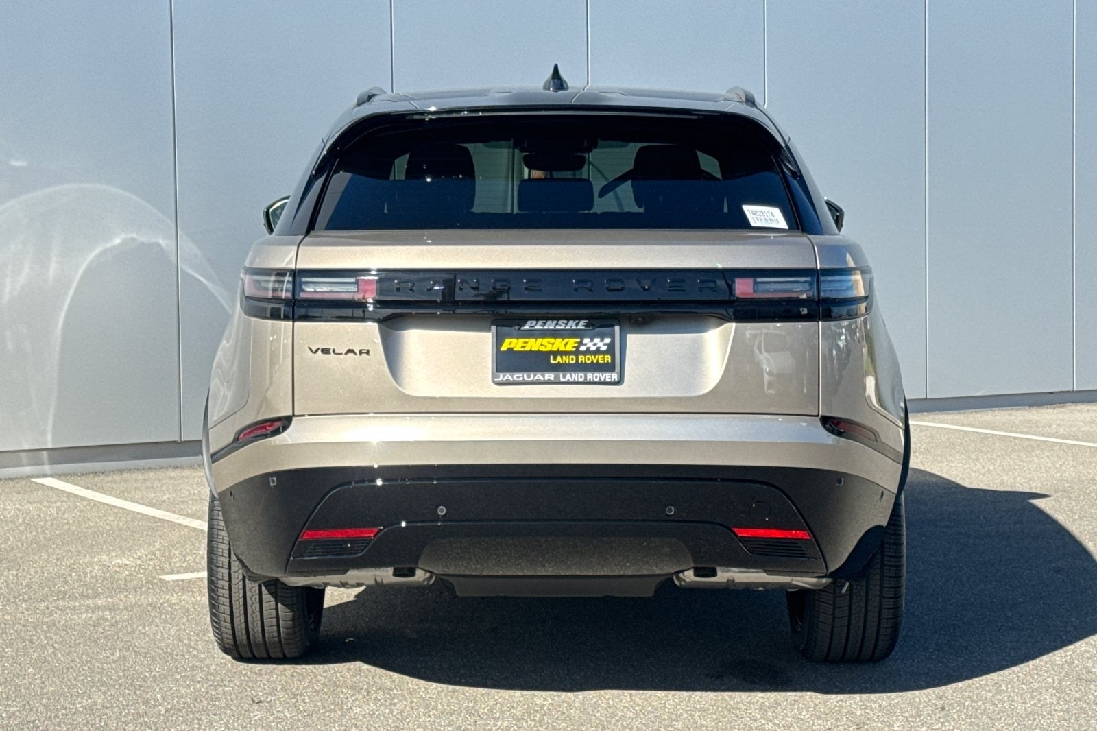 2026 Land Rover Range Rover Velar Dynamic SE