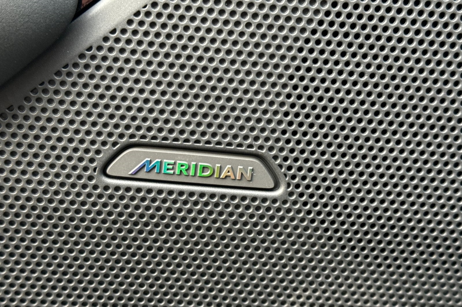 2026 Land Rover Range Rover Velar Dynamic SE