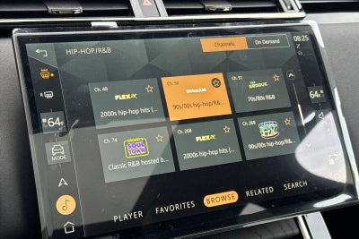 2026 Land Rover Range Rover Velar Dynamic SE