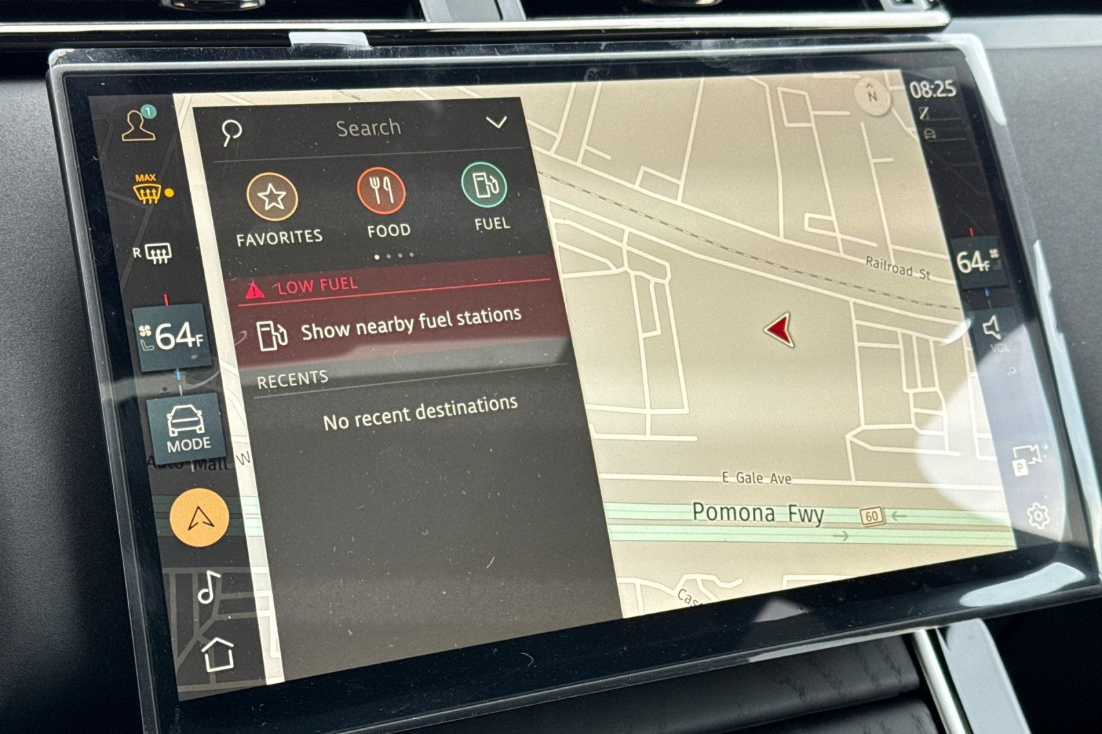 2026 Land Rover Range Rover Velar Dynamic SE