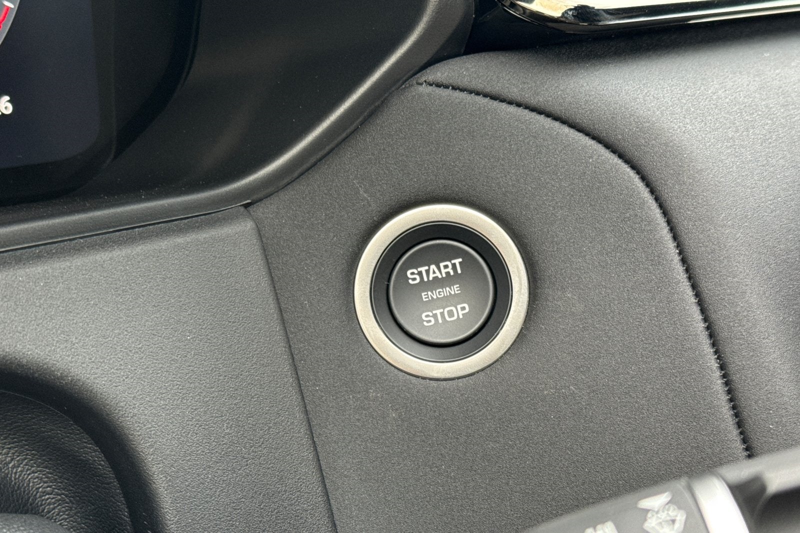 2026 Land Rover Range Rover Velar Dynamic SE