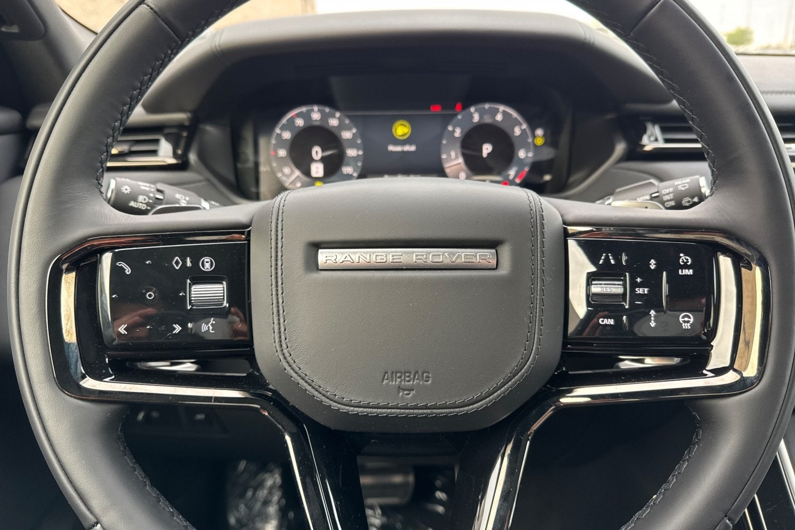 2026 Land Rover Range Rover Velar Dynamic SE