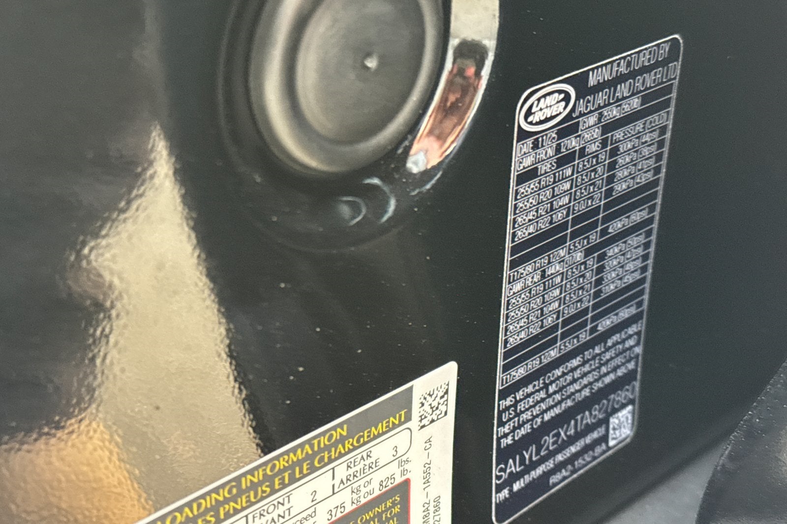 2026 Land Rover Range Rover Velar Dynamic SE