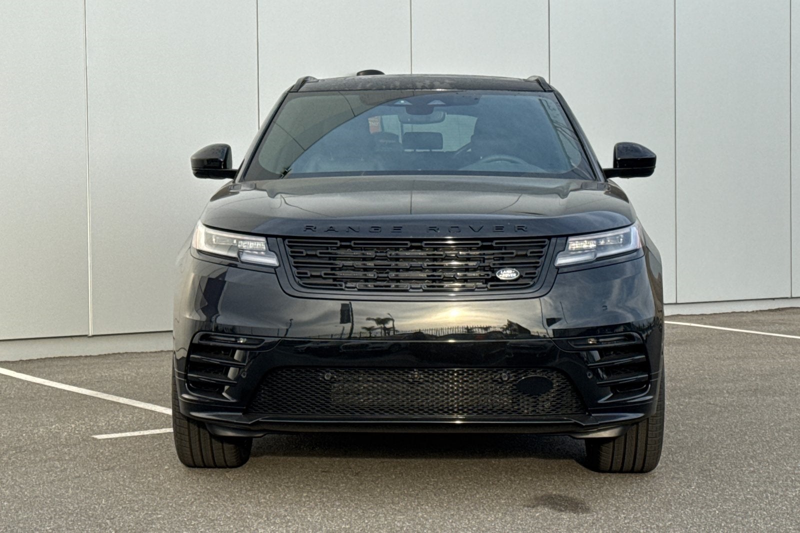 2026 Land Rover Range Rover Velar Dynamic SE