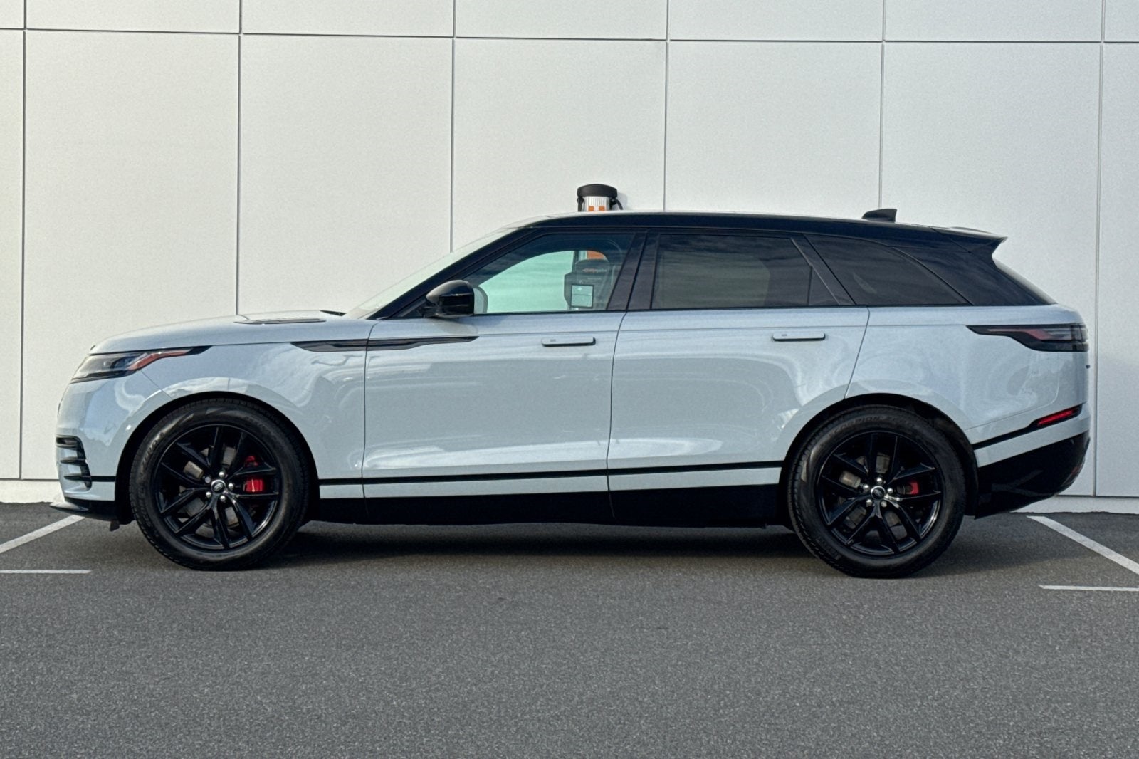 2025 Land Rover Range Rover Velar Dynamic SE