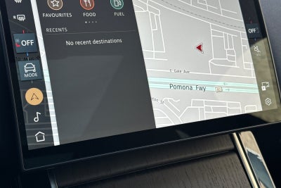 2025 Land Rover Range Rover Velar Dynamic SE