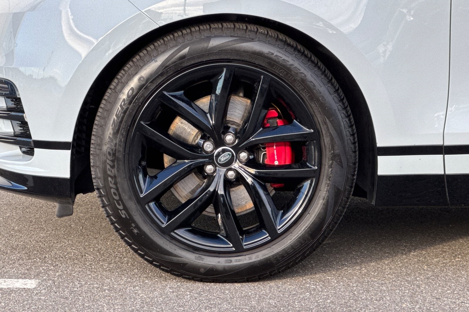 2025 Land Rover Range Rover Velar Dynamic SE