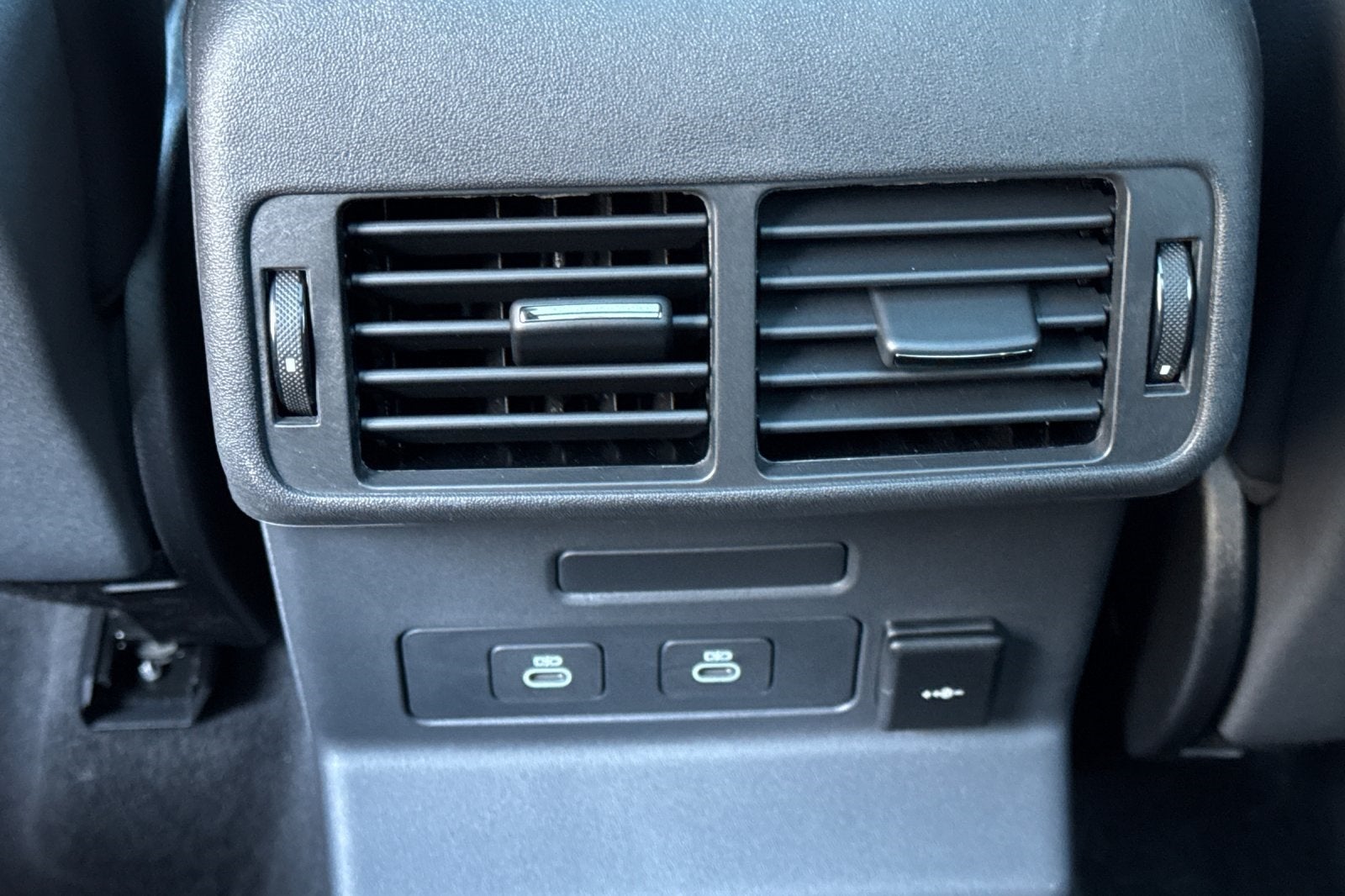 2025 Land Rover Range Rover Velar Dynamic SE