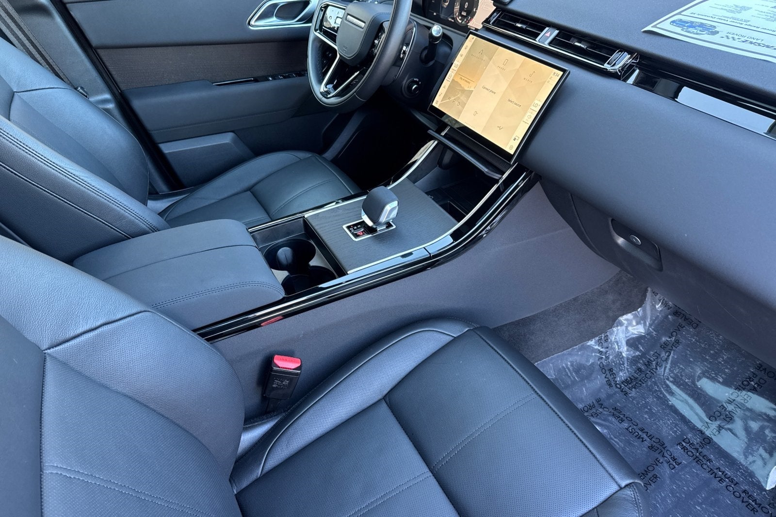 2025 Land Rover Range Rover Velar Dynamic SE