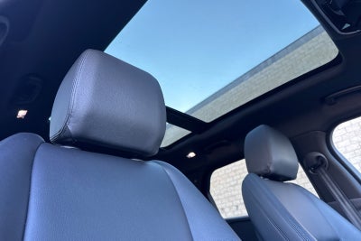 2025 Land Rover Range Rover Velar Dynamic SE