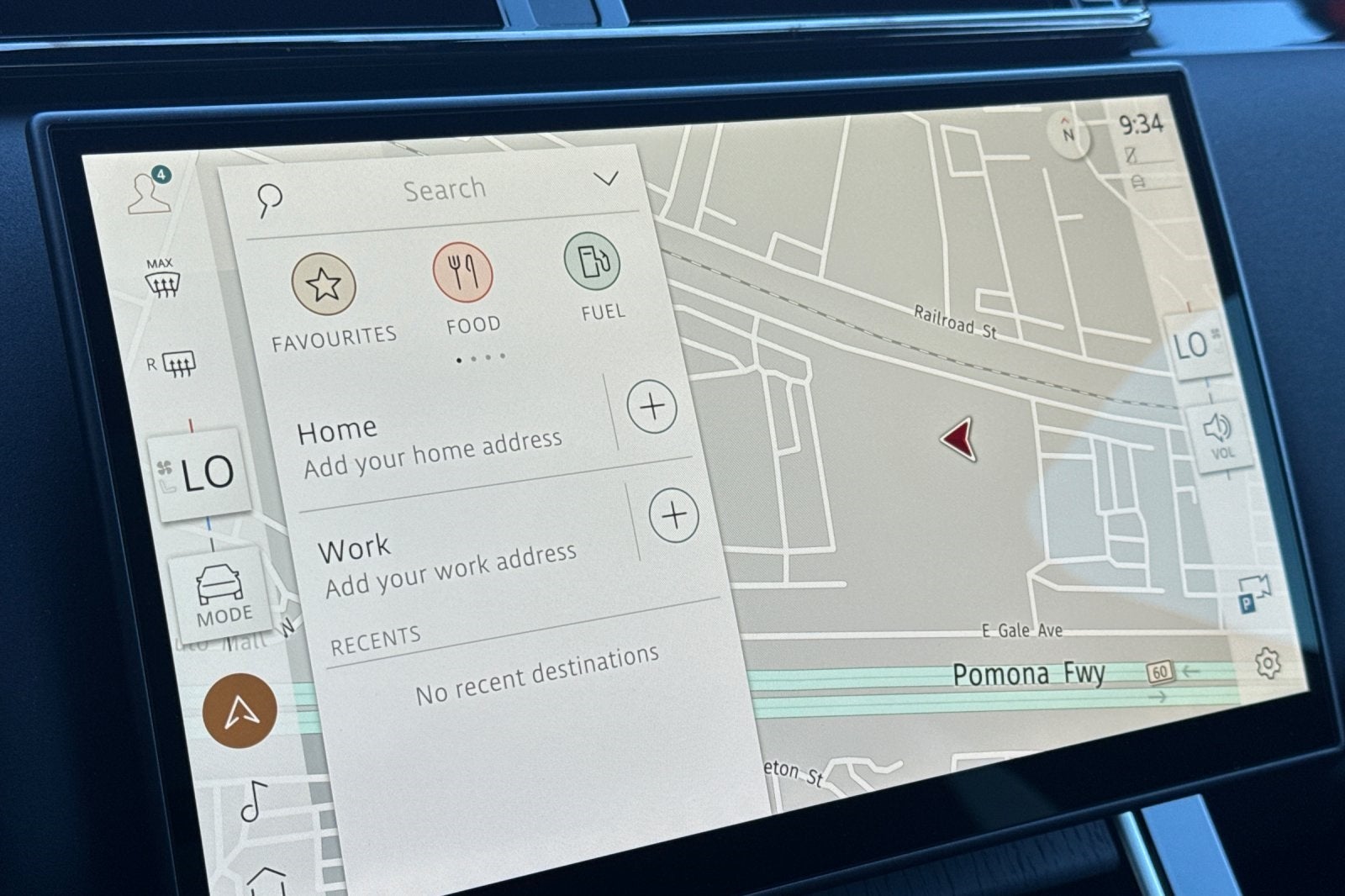 2025 Land Rover Range Rover Velar Dynamic SE