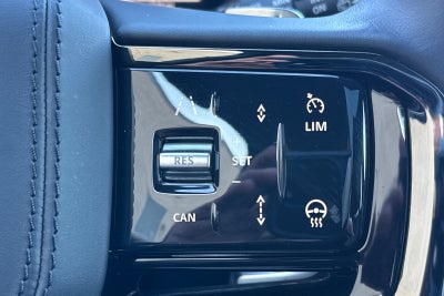 2025 Land Rover Range Rover Velar Dynamic SE