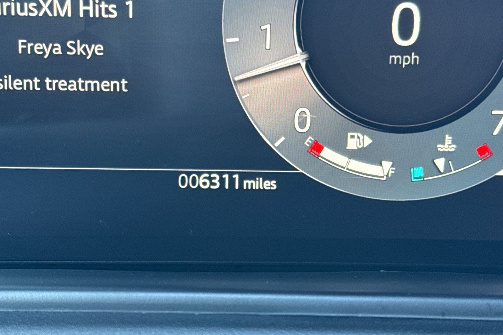 2025 Land Rover Range Rover Velar Dynamic SE