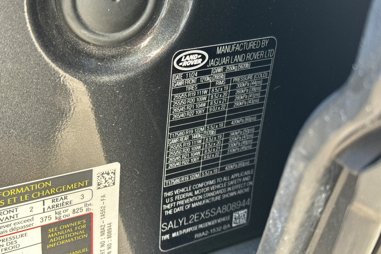 2025 Land Rover Range Rover Velar Dynamic SE