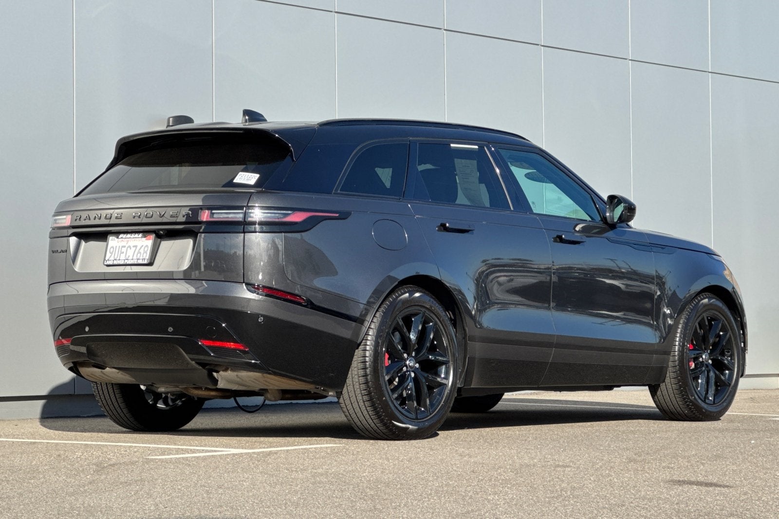 2025 Land Rover Range Rover Velar Dynamic SE