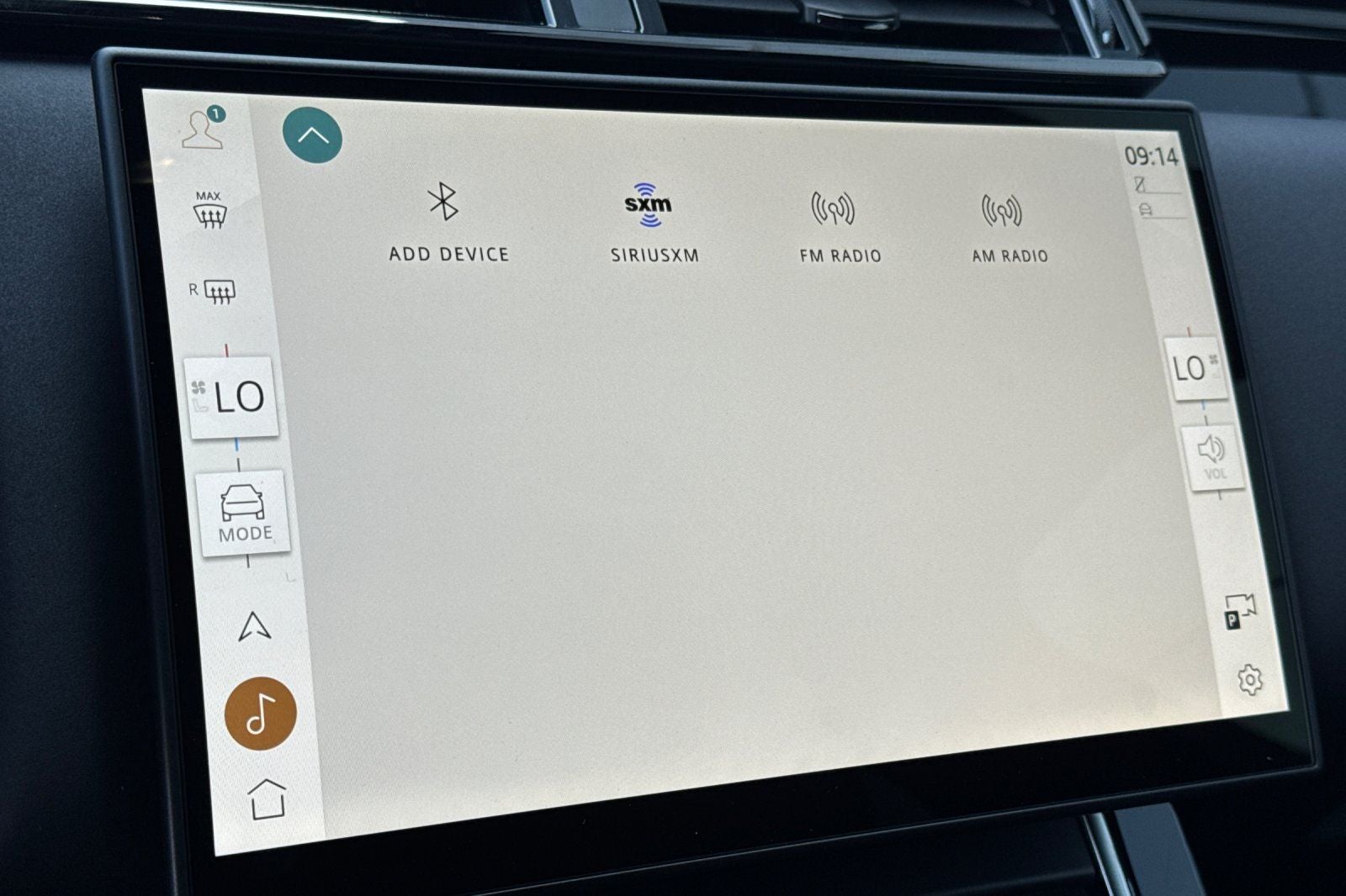 2026 Land Rover Range Rover Velar Dynamic SE