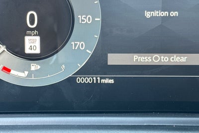 2026 Land Rover Range Rover Velar Dynamic SE