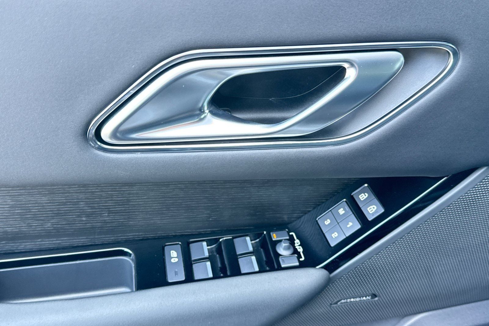2026 Land Rover Range Rover Velar Dynamic SE