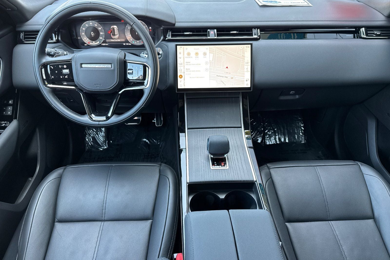2026 Land Rover Range Rover Velar Dynamic SE
