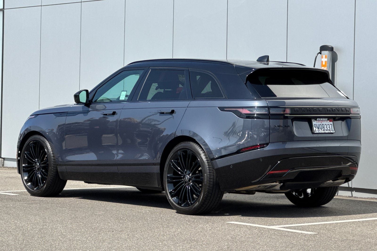2026 Land Rover Range Rover Velar Dynamic SE