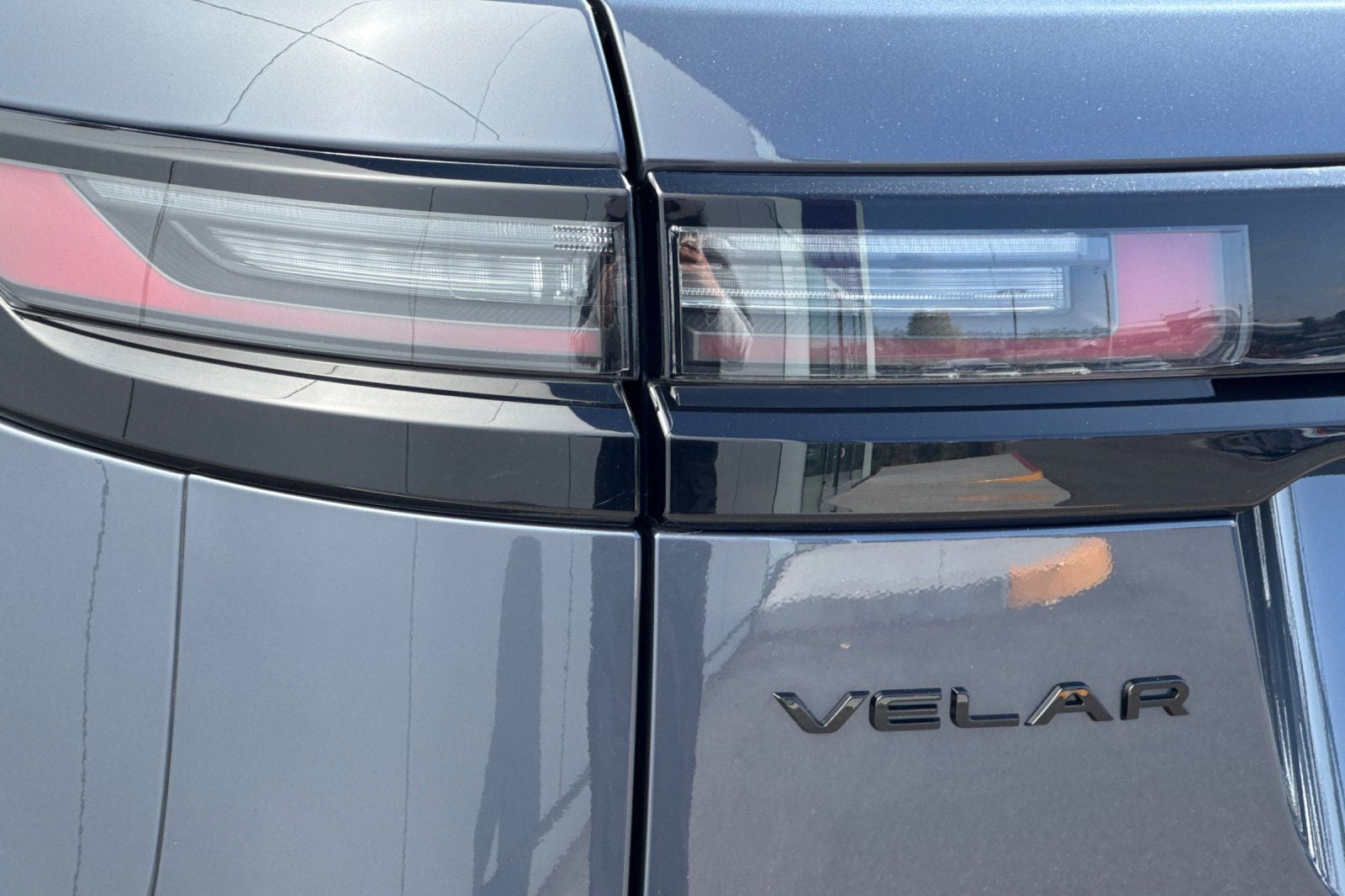 2026 Land Rover Range Rover Velar Dynamic SE