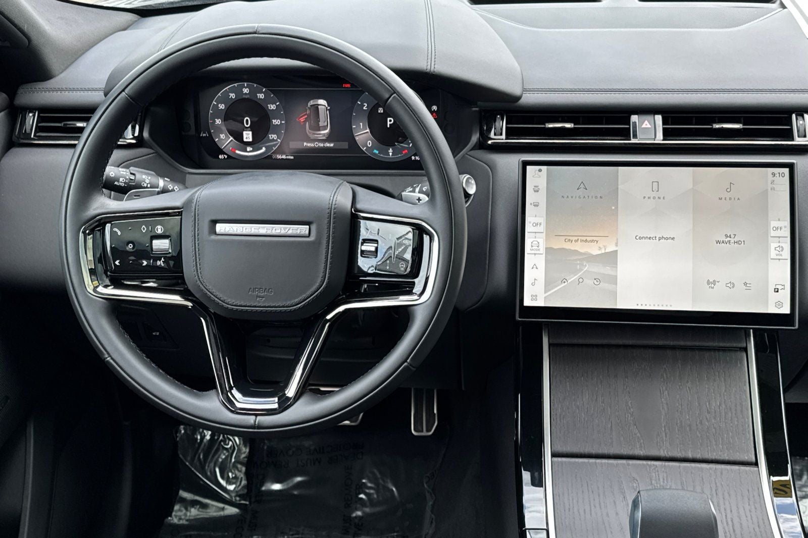2026 Land Rover Range Rover Velar Dynamic SE
