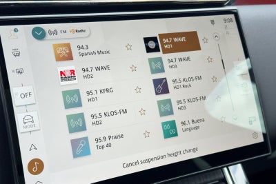 2026 Land Rover Range Rover Velar Dynamic SE